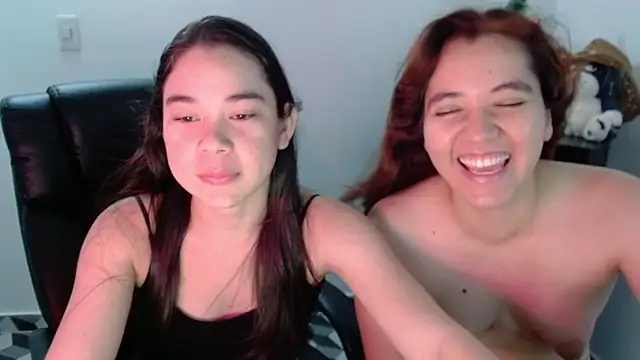 Snapshot of Gretten_wright chatting on December 2025 11:01:02 PM Gretten wright online show from December 2025 11:01:02 PM