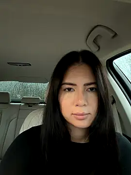 clairewntr online show from November 2025 03:17:02 PM