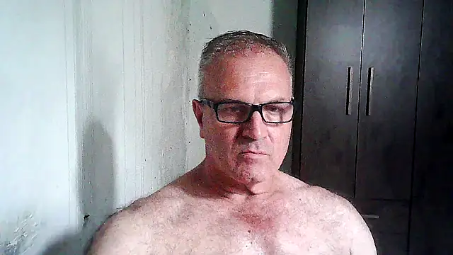 Snapshot of eduar570 chatting on January 2026 04:22:01 PM eduar570 online show from January 2026 04:22:01 PM