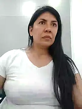 aisha latina online show from January 2025 09:25:02 PM