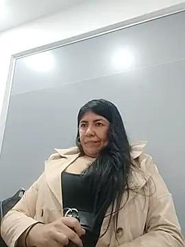 aisha latina online show from March 2025 02:40:01 PM