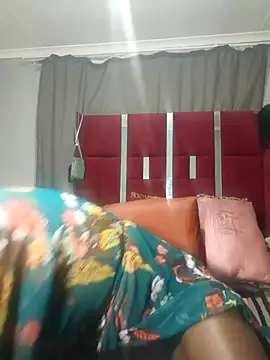 Snapshot of HoneyDropsX chatting on March 2025 10:48:01 PM HoneyDropsX online show from March 2025 10:48:01 PM