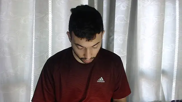 Armando 2002 online show from February 2025 12:50:01 PM