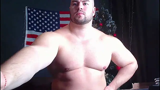 Snapshot of muscularjohnforuX chatting on December 2024 07:19:02 PM muscularjohnforuX online show from December 2024 07:19:02 PM