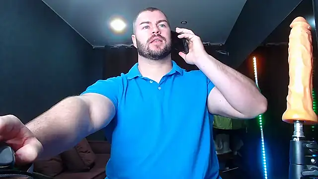 Snapshot of muscularjohnforuX chatting on March 2025 09:50:01 AM muscularjohnforuX online show from March 2025 09:50:01 AM