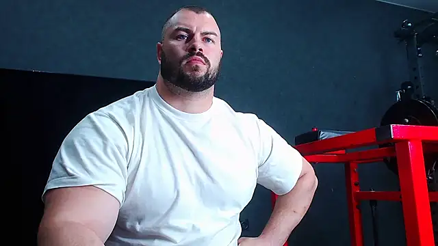 muscularjohnforuX online show from April 2026 04:49:01 PM