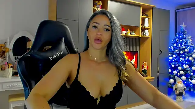 Claire95  online show from December 2025 05:49:02 AM