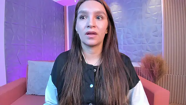 miataylorr1 online show from February 2025 12:12:01 PM