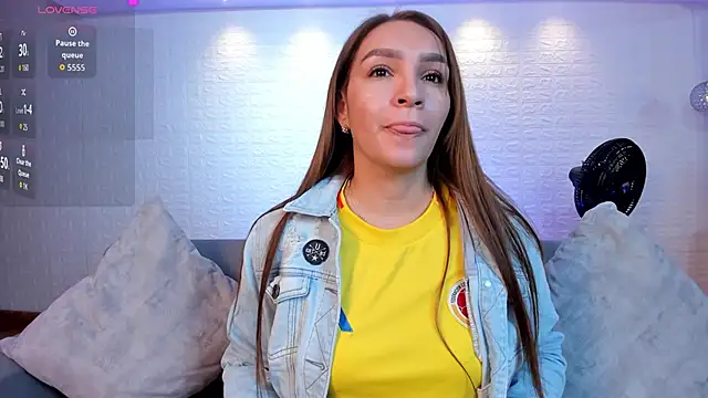 miataylorr1 online show from September 2025 12:26:01 PM