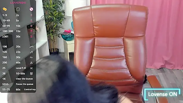 Snapshot of EmaBrownie chatting on March 2026 11:24:01 AM EmaBrownie online show from March 2026 11:24:01 AM