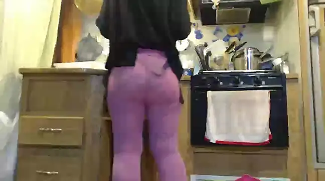 Snapshot of sexyinpantyhose chatting on March 2025 07:15:01 AM sexyinpantyhose online show from March 2025 07:15:01 AM