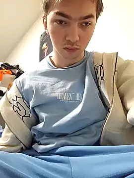 Snapshot of BigJuicy18cm chatting on February 2025 03:27:01 PM BigJuicy18cm online show from February 2025 03:27:01 PM