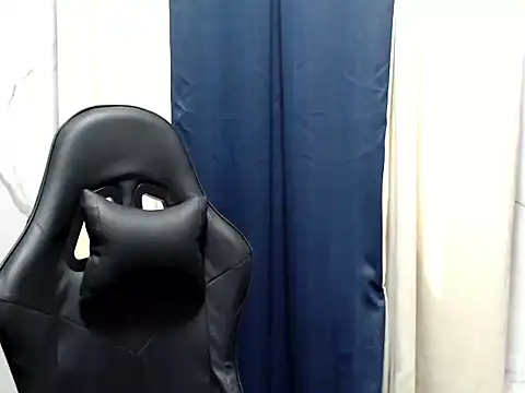 Snapshot of _Bellatrixy_ chatting on April 2026 12:59:02 AM Bellatrixy online show from April 2026 12:59:02 AM