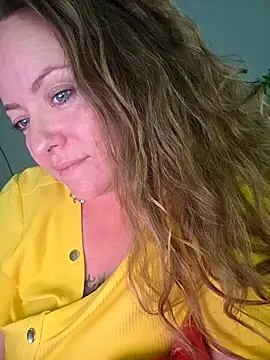 julimonroe online show from April 2026 01:25:01 AM