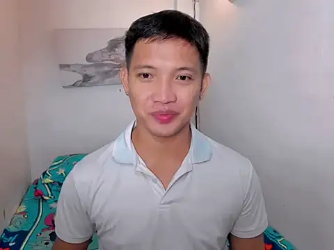 Snapshot of xSebastian19 chatting on September 2025 04:52:01 PM xSebastian19 online show from September 2025 04:52:01 PM