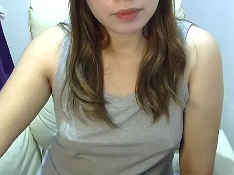    zurIII09  online show from October 2025 12:44:02 PM