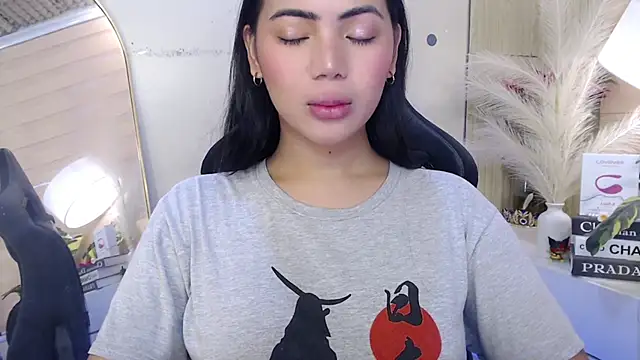 Snapshot of Martha_pookerxxx chatting on December 2025 11:57:02 PM Martha pookerxxx online show from December 2025 11:57:02 PM