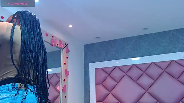 DanielaDuff online show from April 2026 07:28:02 PM