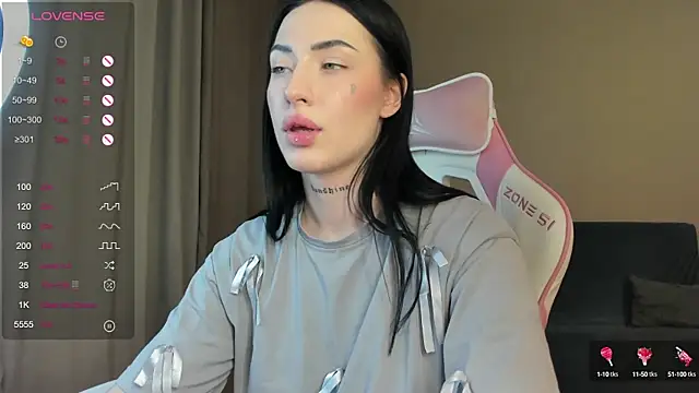 JenniferQueen11 online show from January 2025 10:55:02 PM