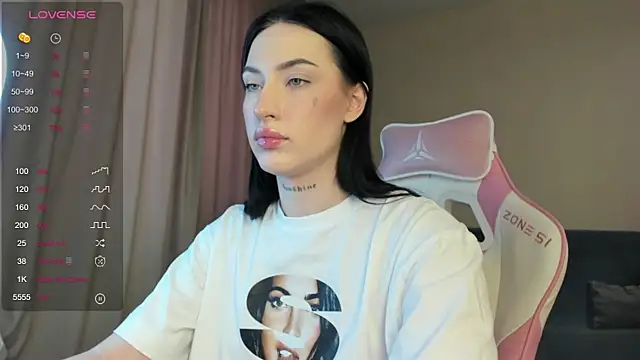 JenniferQueen11 online show from January 2025 06:25:01 AM