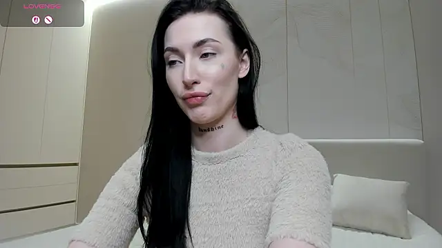 JenniferQueen11 online show from March 2026 04:57:01 PM