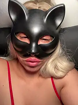 Snapshot of nenalayla chatting on February 2025 01:10:01 PM nenalayla online show from February 2025 01:10:01 PM