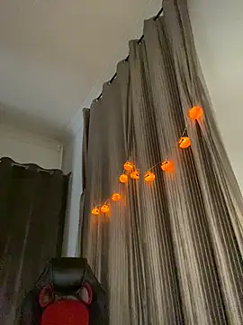 Snapshot of nenalayla chatting on October 2025 01:29:02 PM nenalayla online show from October 2025 01:29:02 PM