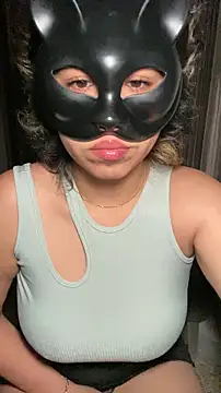 Snapshot of nenalayla chatting on December 2025 06:24:02 PM nenalayla online show from December 2025 06:24:02 PM