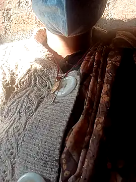 Snapshot of Lattika-Bhabhi chatting on February 2025 11:10:02 AM Lattika-Bhabhi online show from February 2025 11:10:02 AM