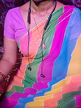 Snapshot of XBHUUME chatting on February 2026 04:44:02 PM XBHUUME online show from February 2026 04:44:02 PM