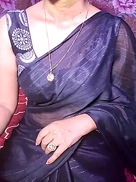 Snapshot of XBHUUME chatting on February 2026 05:03:01 PM XBHUUME online show from February 2026 05:03:01 PM