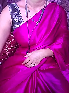 Snapshot of XBHUUME chatting on March 2026 05:18:01 PM XBHUUME online show from March 2026 05:18:01 PM