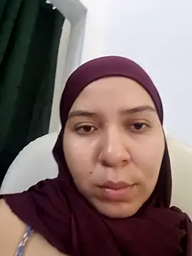 MatchedEyebrow online show from February 2025 02:44:02 PM