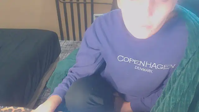 Snapshot of Laco-cO chatting on September 2025 07:01:01 AM Laco-cO online show from September 2025 07:01:01 AM