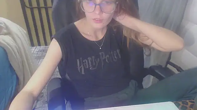 Snapshot of Laco-cO chatting on October 2025 11:06:02 PM Laco-cO online show from October 2025 11:06:02 PM