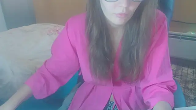 Snapshot of Laco-cO chatting on November 2025 10:43:02 AM Laco-cO online show from November 2025 10:43:02 AM