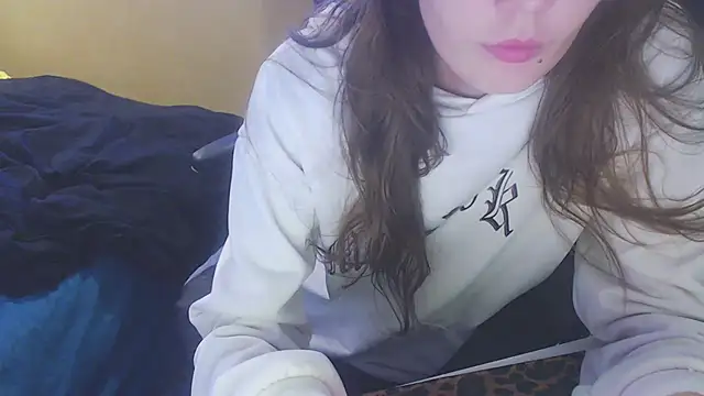 Snapshot of Laco-cO chatting on November 2025 06:45:02 PM Laco-cO online show from November 2025 06:45:02 PM