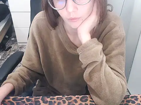 Snapshot of Laco-cO chatting on December 2025 12:49:02 AM Laco-cO online show from December 2025 12:49:02 AM