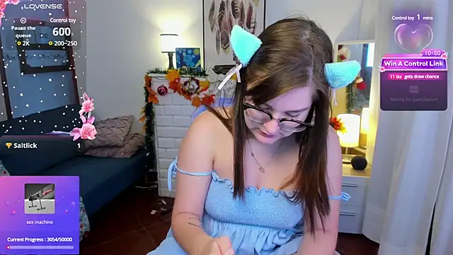 HunnyyLove online show from December 2024 03:44:01 PM