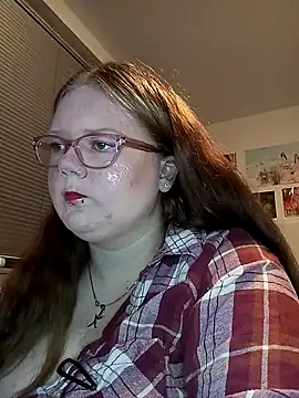 Merle18 online show from September 2025 06:29:02 PM