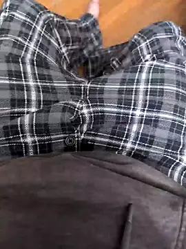 Snapshot of MrandMrsHaze chatting on January 2025 06:03:02 AM MrandMrsHaze online show from January 2025 06:03:02 AM