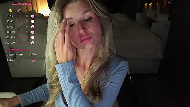 Snapshot of AngelMiaM chatting on December 2024 10:10:02 PM AngelMiaM online show from December 2024 10:10:02 PM