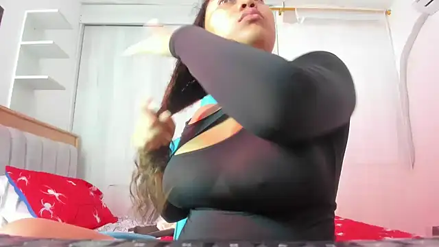 Lunastar02 online show from October 2025 01:26:02 PM