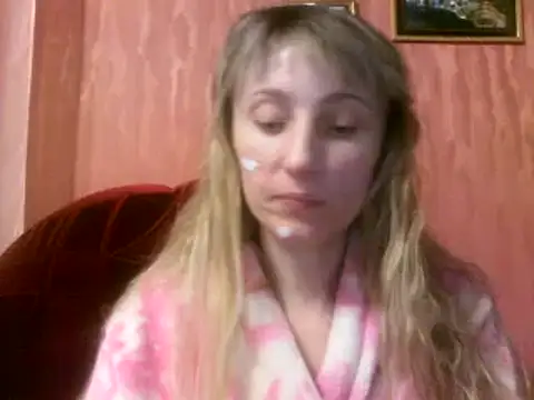 Snapshot of Biddy_Alana chatting on December 2024 01:55:02 PM Biddy Alana online show from December 2024 01:55:02 PM