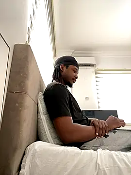 finefinance online show from November 2025 06:36:01 AM