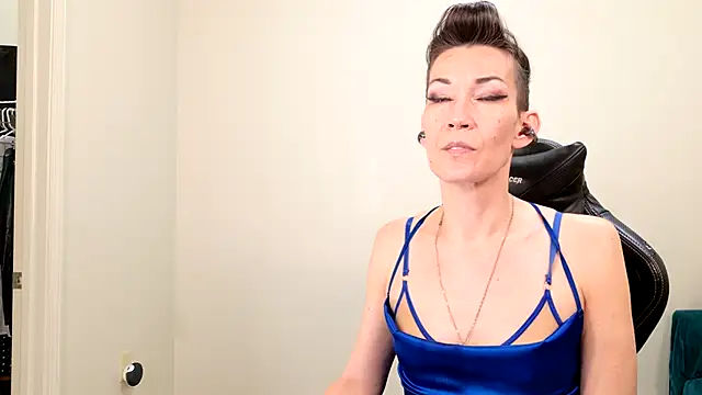 EveEnigma online show from February 2025 06:02:02 PM