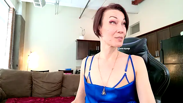 EveEnigma online show from February 2025 05:59:01 PM