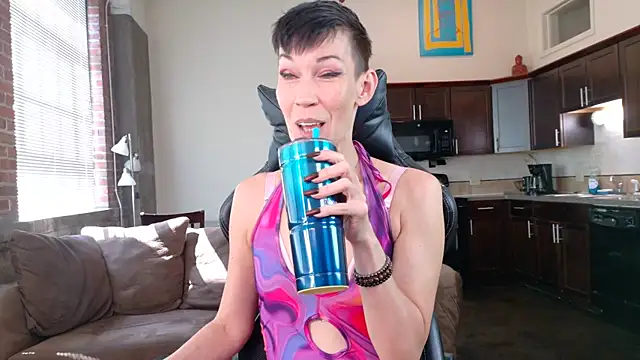 EveEnigma online show from September 2025 06:41:02 PM