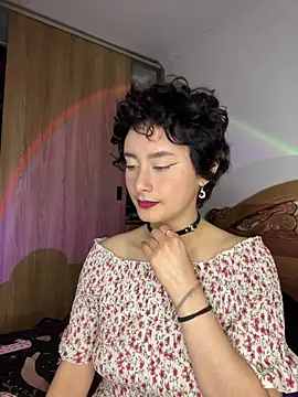 Snapshot of bellaa-w chatting on October 2025 02:07:01 PM bellaa-w online show from October 2025 02:07:01 PM