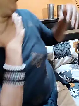 Snapshot of Diya_143 chatting on March 2025 02:44:02 PM Diya 143 online show from March 2025 02:44:02 PM